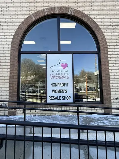 Exterior Signage Photo